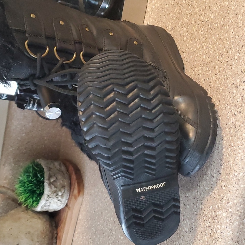 snow boots - Picture 8 of 8